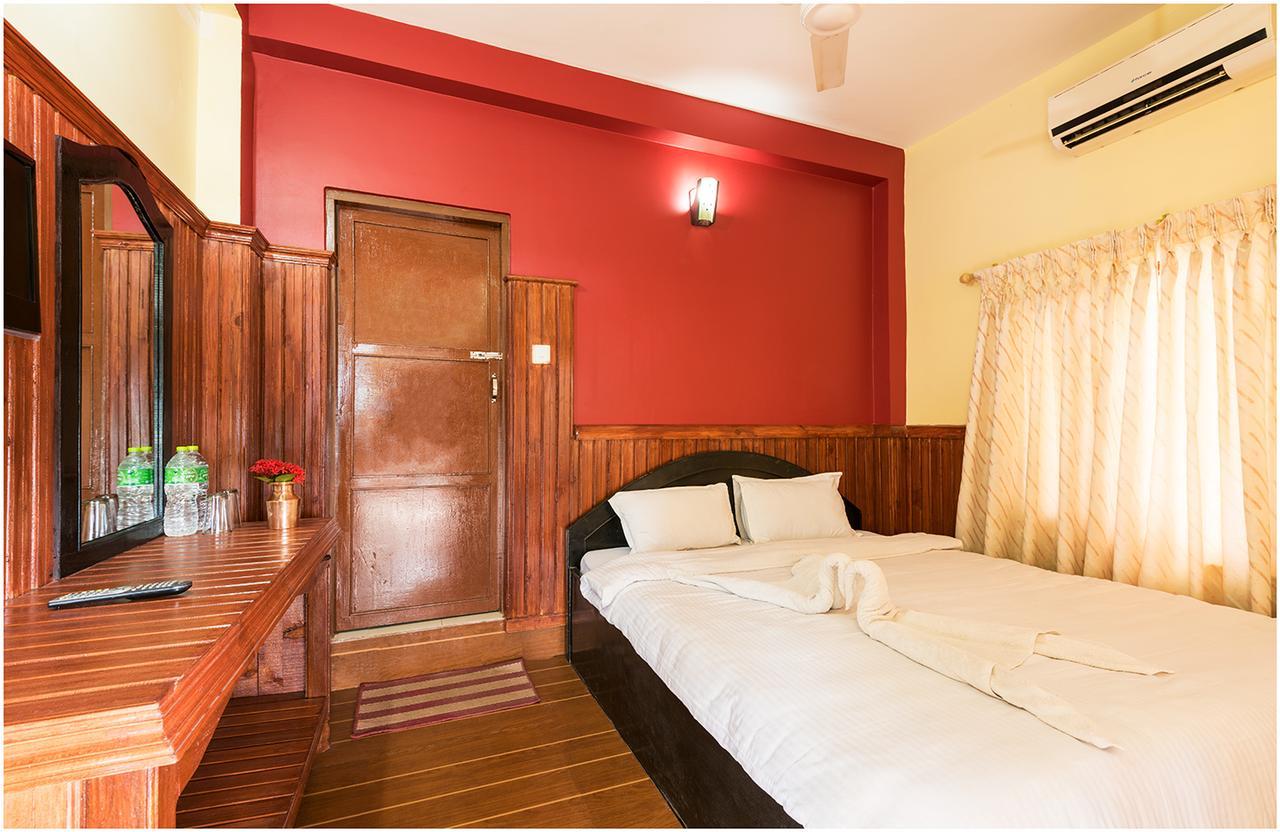 Hotel Nature Heritage Chitwan Extérieur photo